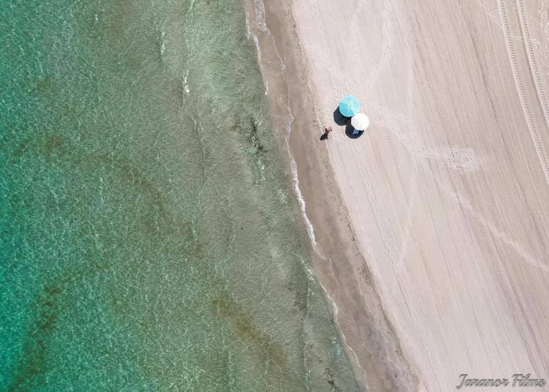 M&G Cozy Studio Apartment -Beachfront,Wifi,Aircon,Fullyequipped ラ・マンガ・デル・マール・メノール エクステリア 写真