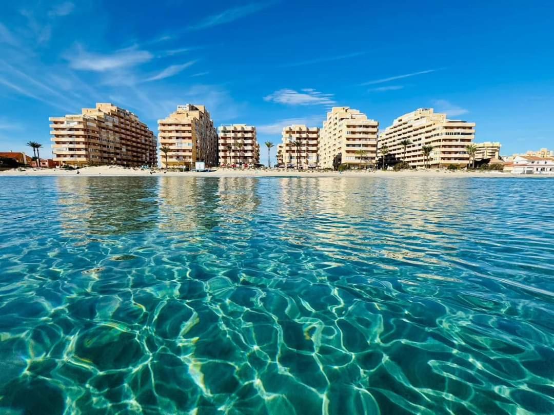 M&G Cozy Studio Apartment -Beachfront,Wifi,Aircon,Fullyequipped ラ・マンガ・デル・マール・メノール エクステリア 写真