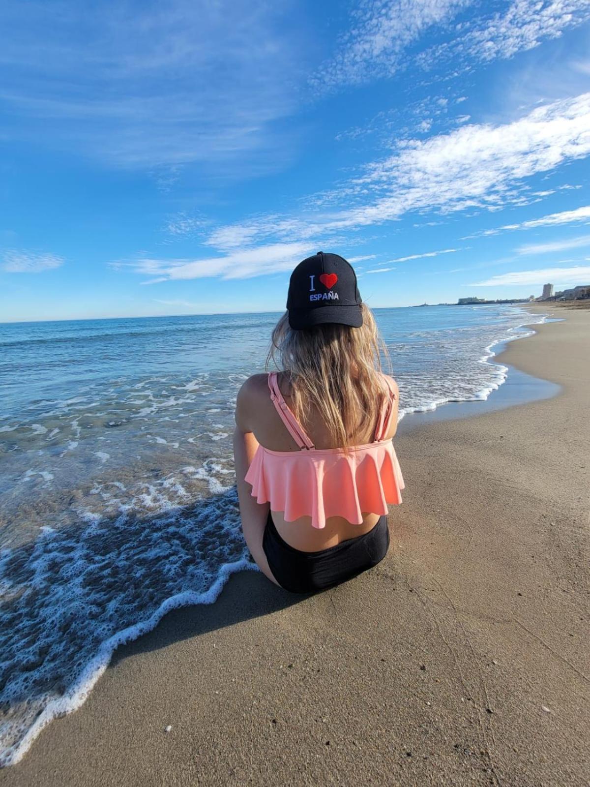 M&G Cozy Studio Apartment -Beachfront,Wifi,Aircon,Fullyequipped ラ・マンガ・デル・マール・メノール エクステリア 写真